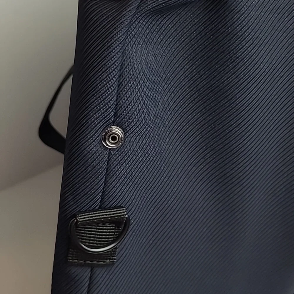 GIORGIO ARMANI FRAGRANCES DEEP NAVY TRAVEL DUFFLE BAG NEW